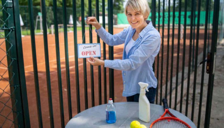 Choose the Best Pickleball Paddle for Women