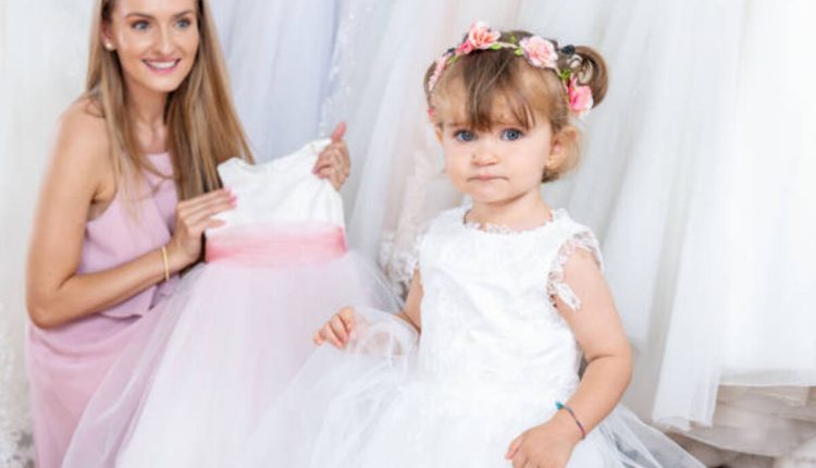 Make a Magical Aunty Dress Change Video in Minutes