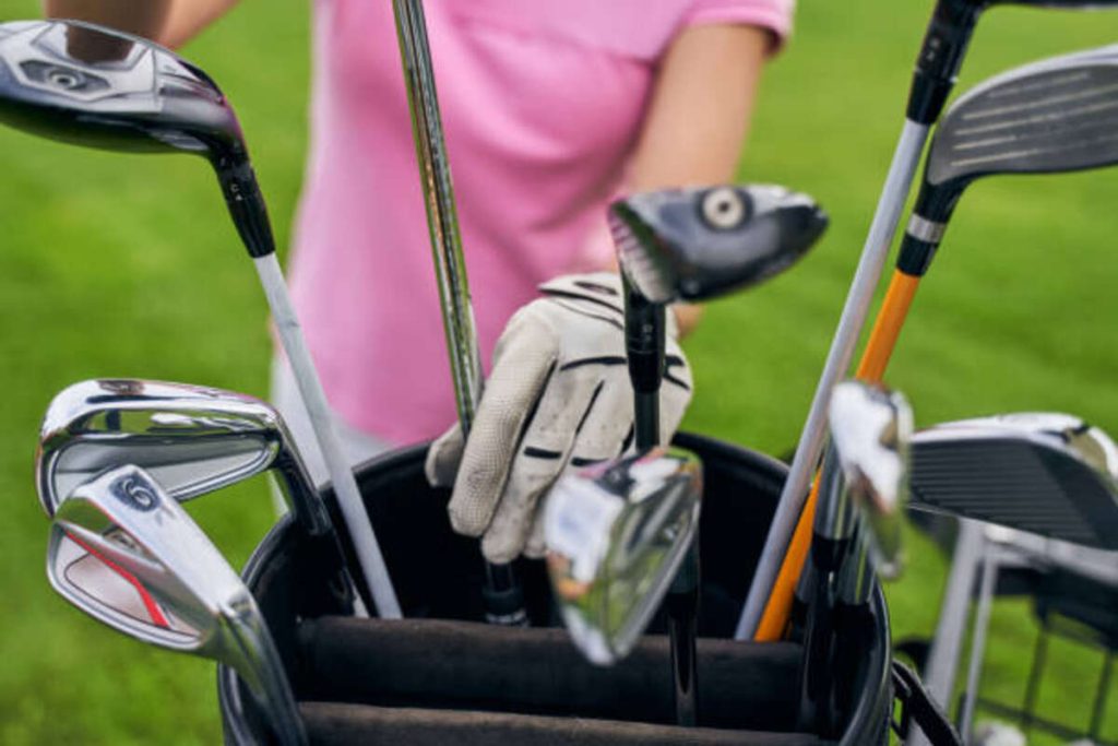 Choosing the Perfect Golf Bag for You